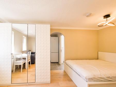 1 bedroom Studio flat to let in Sandown Road, Nth Wat, Watford, WD24