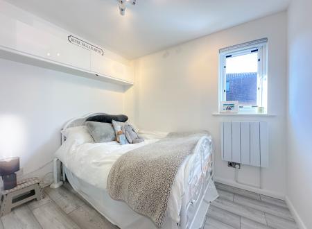 1 bedroom Studio flat to let in Southwold Road, Nth Wat, Watford, WD24