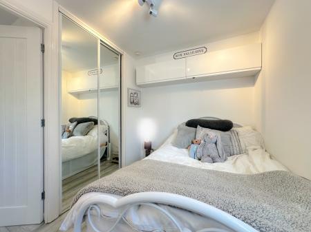 1 bedroom Studio flat to let in Southwold Road, Nth Wat, Watford, WD24