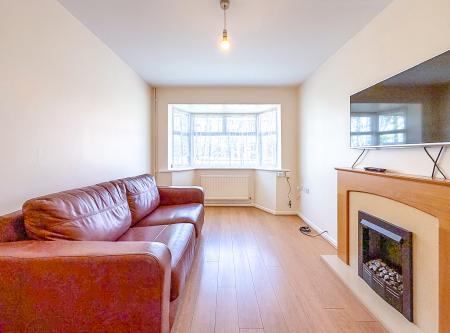 2 bedroom Bungalow to let in Cherry Tree Road, Watford, WD24