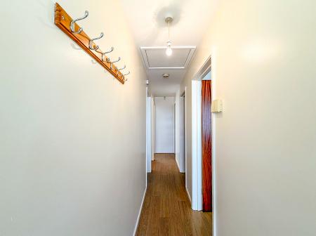 2 bedroom Bungalow to let in Cherry Tree Road, Watford, WD24