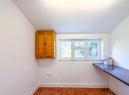 2 bedroom Terraced House to let in Clifton Road, Watford, WD18