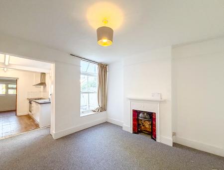 2 bedroom Terraced House to let in Clifton Road, Watford, WD18