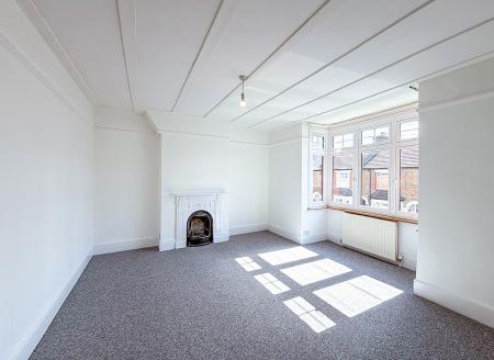 2 bedroom Terraced House to let in Clifton Road, Watford, WD18