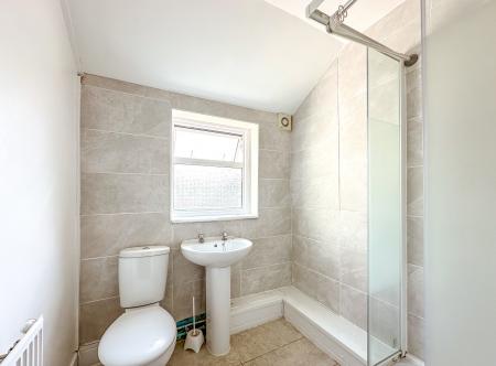 1 bedroom House share to let in Leavesden Road, Watford, WD24