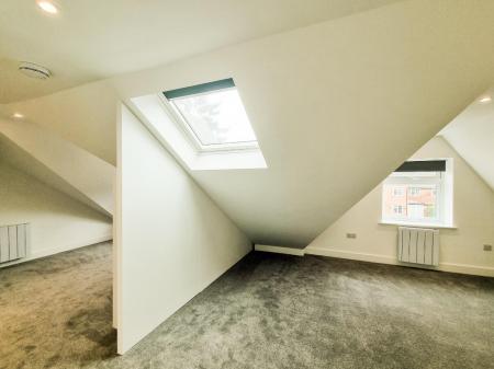 1 bedroom Studio flat to let in St Albans Road, Watford, WD24
