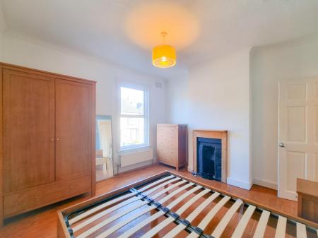 3 bedroom Terraced House to let in Nascot Street, Nascot, Watford, WD17