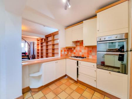 3 bedroom Terraced House to let in Nascot Street, Nascot, Watford, WD17