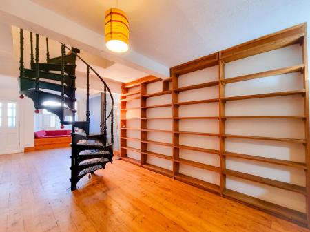 3 bedroom Terraced House to let in Nascot Street, Nascot, Watford, WD17