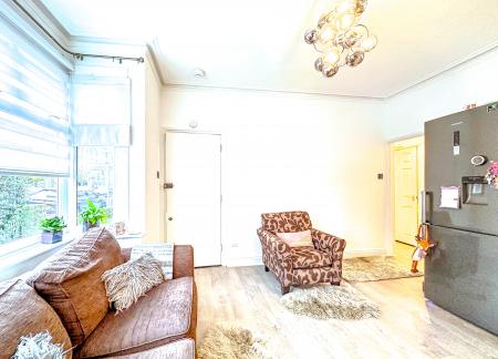 1 bedroom Flat to let in Durban Road West, Watford, WD18