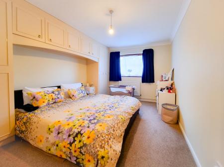 2 bedroom Flat to let in Roseberry Court, Grandfield Avenue, Watford, WD17