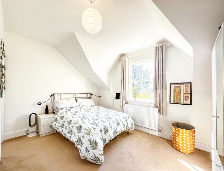 1 bedroom Flat for sale in Langley Road, Nas Wood, Watford, WD17