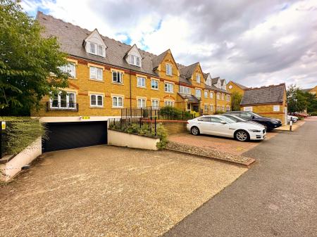 Wellington House, Exeter Close, Watford, WD24