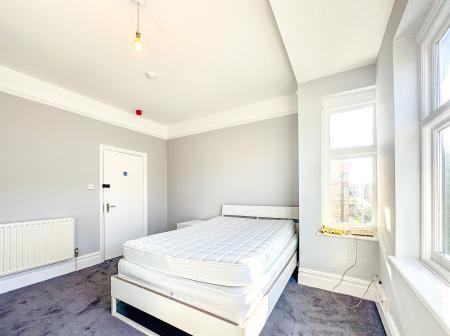 1 bedroom House share to let in Alexandra Road, Watford, WD17
