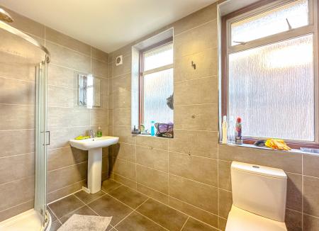 1 bedroom House share to let in Alexandra Road, Watford, WD17