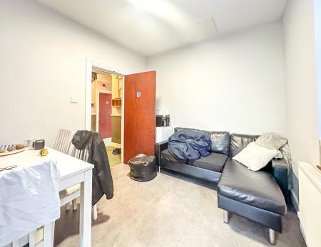 1 bedroom House share to let in Alexandra Road, Watford, WD17