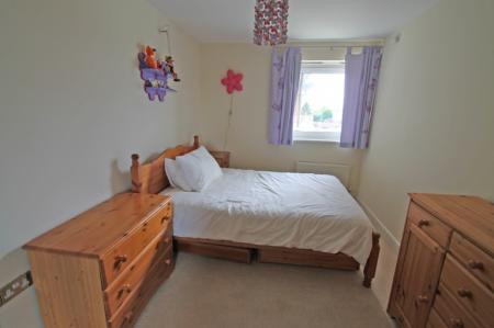 2 bedroom Flat to let in Mayfair Court, Observer Drive, Watford, WD18