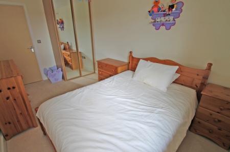 2 bedroom Flat to let in Mayfair Court, Observer Drive, Watford, WD18