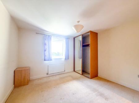 2 bedroom Flat to let in Mayfair Court, Observer Drive, Watford, WD18