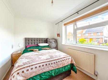 3 bedroom Semi-detached house for sale in Valley Walk, Croxley Green, WD3