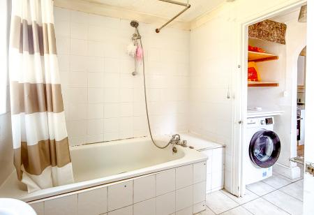 2 bedroom Terraced House to let in Cross Street, Watford, WD17
