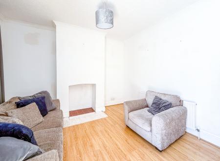 2 bedroom Terraced House to let in Cross Street, Watford, WD17