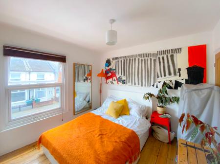 2 bedroom Terraced House to let in Garfield Street, Nth Wat, Watford, WD24
