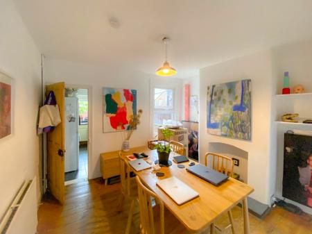 2 bedroom Terraced House to let in Garfield Street, Nth Wat, Watford, WD24