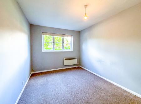 1 bedroom Flat to let in Ebury Road, Watford, WD17