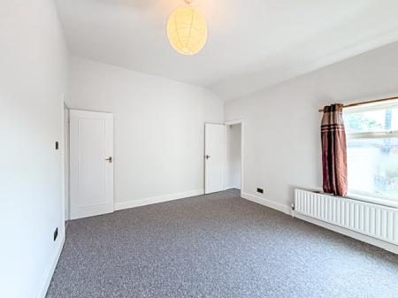 1 bedroom Flat for sale in Copsewood Road, Nth Wat, Watford, WD24