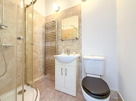 1 bedroom Flat for sale in Copsewood Road, Nth Wat, Watford, WD24