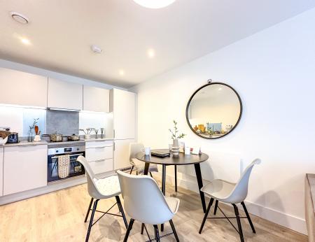 1 bedroom Flat to let in St Albans Road, Watford, WD24