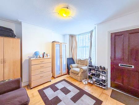 3 bedroom Terraced House to let in Bridge Road, Uxbridge, Greater London, UB8