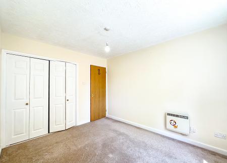2 bedroom Flat to let in Gisburne Way, Watford, WD24