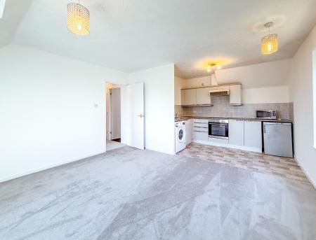 1 bedroom Flat to let in Anglian Close, Central Wat, Watford, WD24