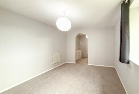 2 bedroom Flat to let in Pioneer Way, Watford, WD18