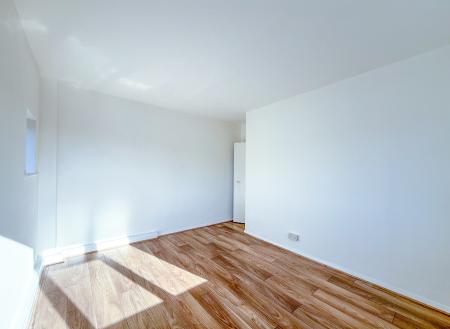 2 bedroom Flat to let in Northridge Way, Hemel, Watford, HP1