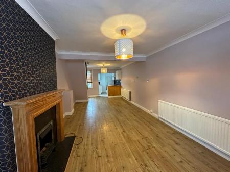 3 bedroom Terraced House to let in Cecil Street, Watford, WD24