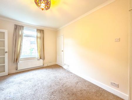 1 bedroom Flat to let in Sandringham Road, Nth Wat, Watford, WD24