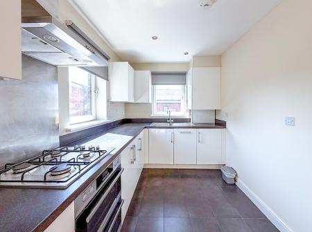 2 bedroom Flat to let in Otter Way, West Drayton, UB7