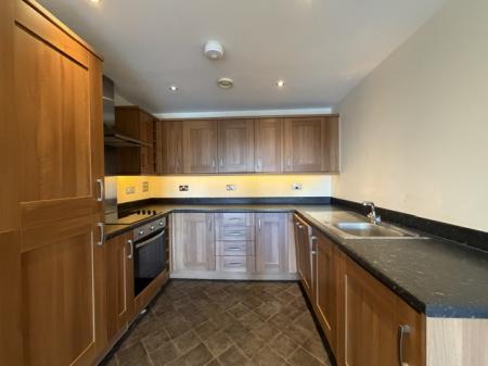 1 bedroom Flat to let in Wilmington Close, Watford, WD18