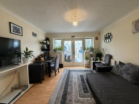 2 bedroom Terraced House to let in Norbury Avenue, Reeds, Watford, WD24