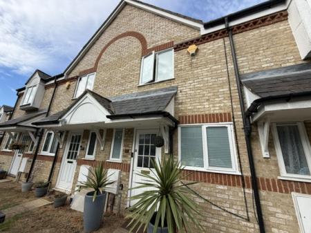 2 bedroom Terraced House to let in Norbury Avenue, Reeds, Watford, WD24