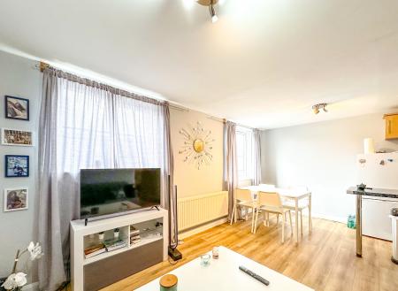 1 bedroom Flat to let in Queens Road, Watford, WD17