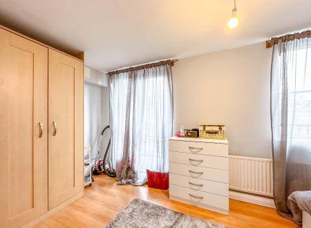 1 bedroom Flat to let in Queens Road, Watford, WD17