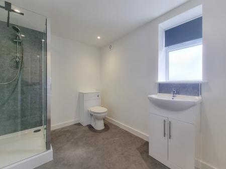 1 bedroom Flat to let in St Albans Road, Watford, WD24