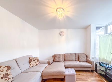 2 bedroom Terraced House to let in Regent Street, Watford, WD24