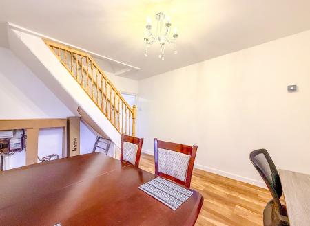 2 bedroom Terraced House to let in Regent Street, Watford, WD24