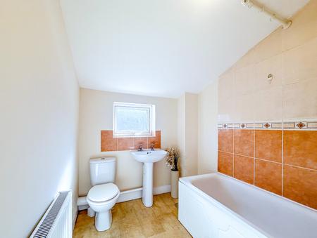 3 bedroom Terraced House to let in Ridge Street, Watford, WD24