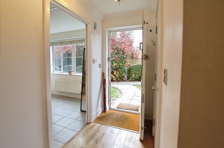 3 bedroom Detached house for sale in Cameron Close, Wood Green, London, N22